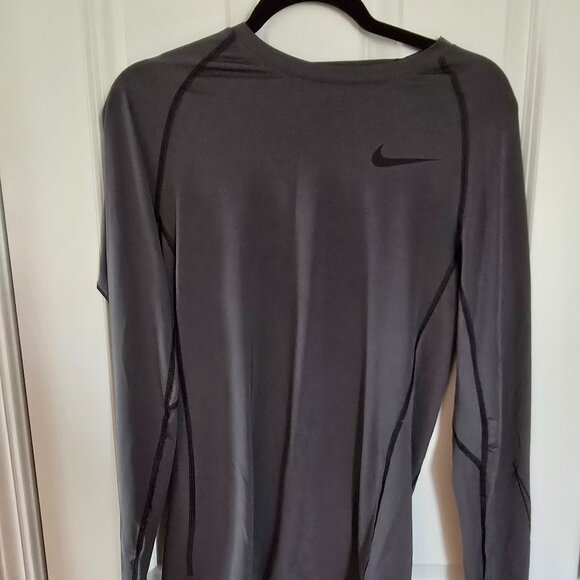 Mens Nike Pro Gray Long Sleeve Dri Fit Shirt Small S - Picture 1 of 3
